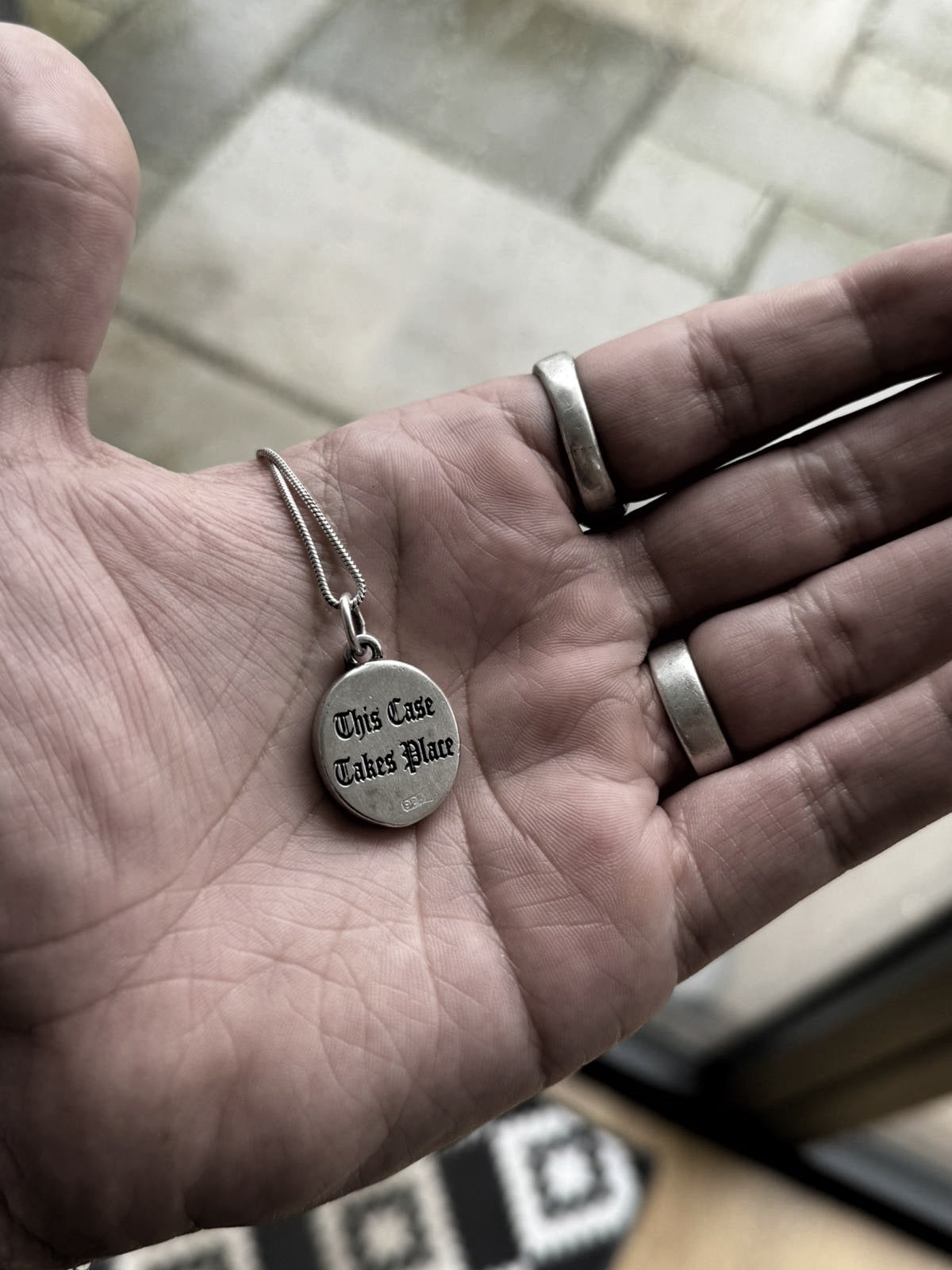 Disturban Pendant